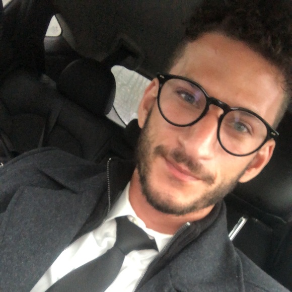 Meet your Posher, Moshe - Picture 1 of 1